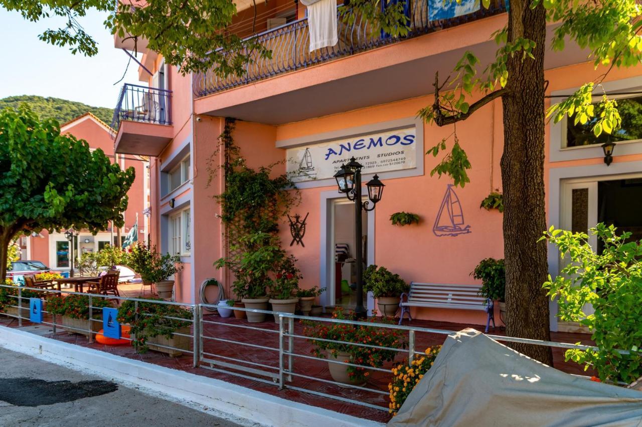 פורוס Anemos Studios & Apartments מראה חיצוני תמונה