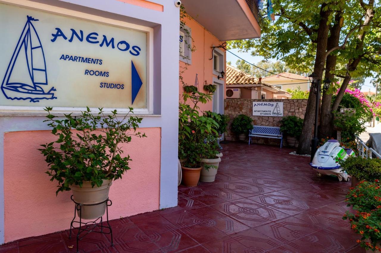 פורוס Anemos Studios & Apartments מראה חיצוני תמונה