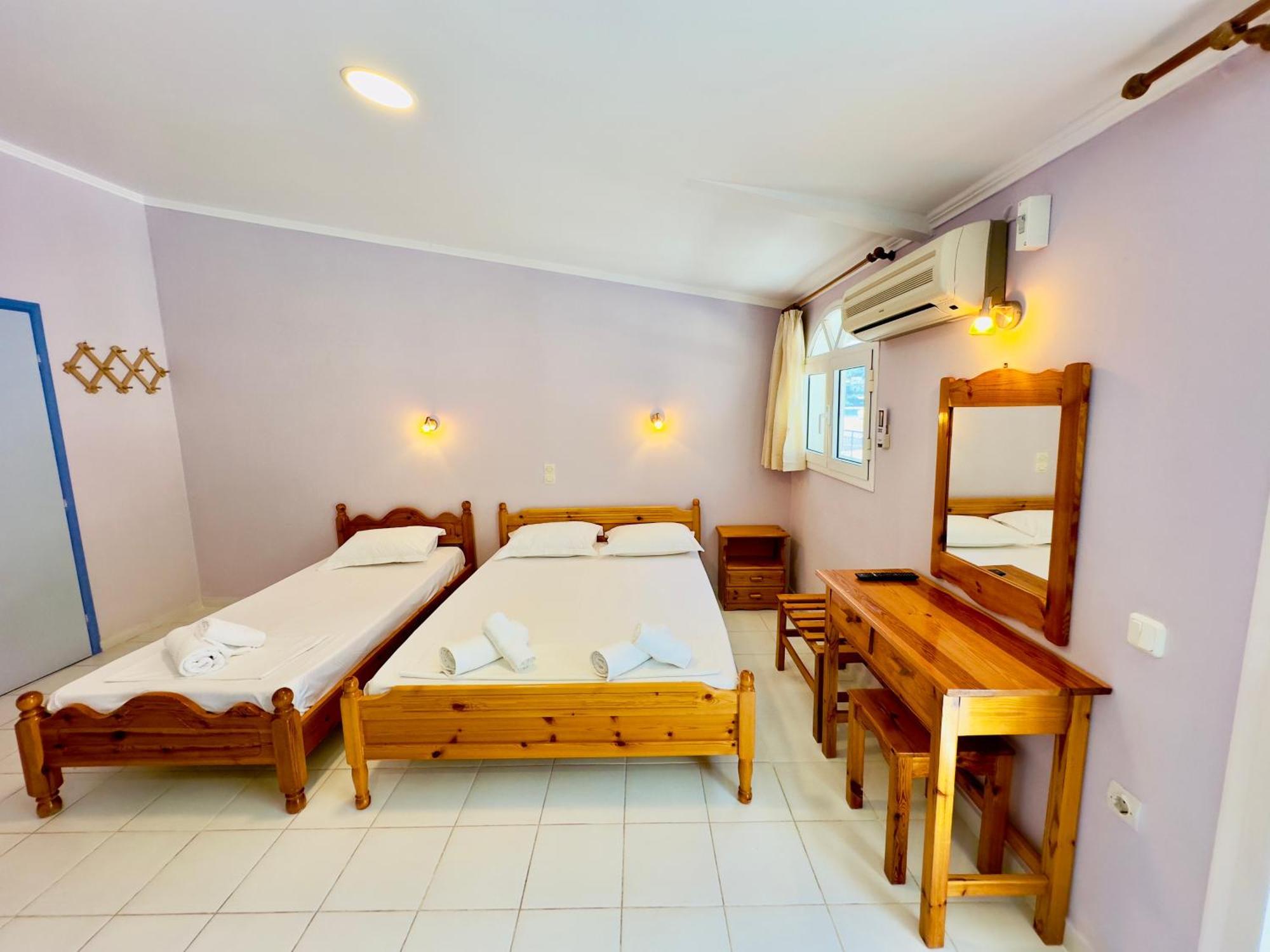 פורוס Anemos Studios & Apartments מראה חיצוני תמונה